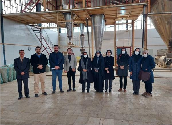 دانشجویان دوره تخصص (Ph.D) فارماکوگنوزی از شرکت شیرین بیان زاگرس بازدید کردند
