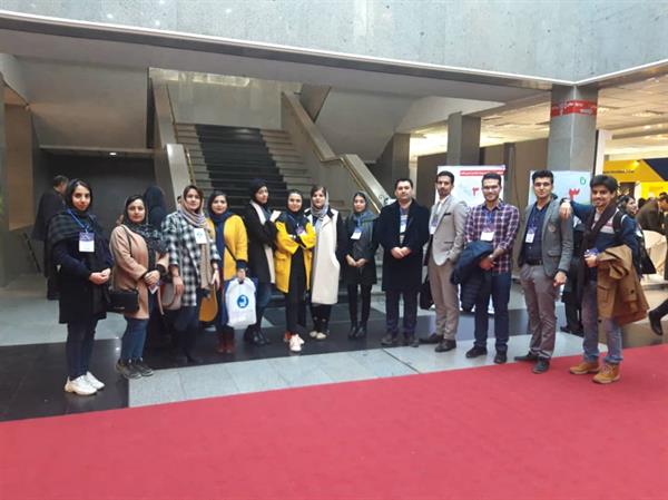 اعضای هیات علمی دانشکده و دانشجویان در سومین کنگره داروسازی نوین شرکت کردند.