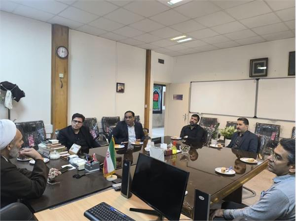 دیدار رئیس دانشکده داروسازی با مسئول نهاد نمایندگی مقام معظم رهبری در دانشگاه و تأکید بر تقویت همکاری‌های مشترک