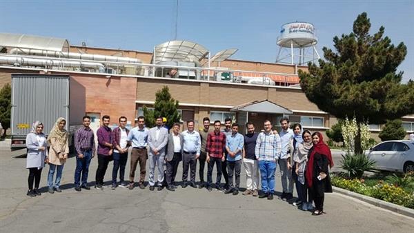 بازدید علمی یکروزه دانشجویان داروسازی از کارخانه داروسازی عبیدی در تهران انجام شد