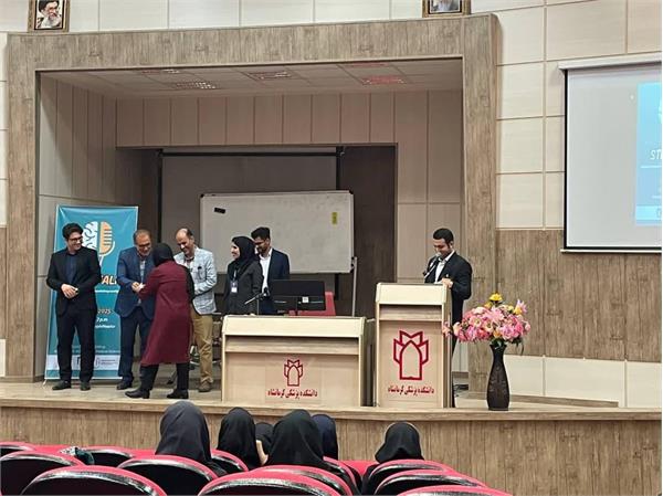 پیام تبریک دکتر فخری رئیس دانشکده داروسازی در پی درخشش دانشجویان دانشکده داروسازی در رویداد علمی STEM TALK