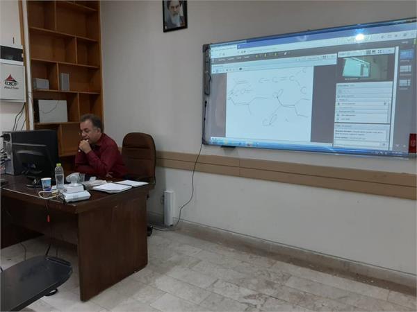 اولین کلاس مجازی آنلاین دانشکده داروسازی برگزار شد