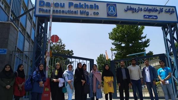 دانشجویان داروسازی و کارشناسی ارشد نانوفناوری پزشکی از کارخانه داروپخش تهران بازدید کردند