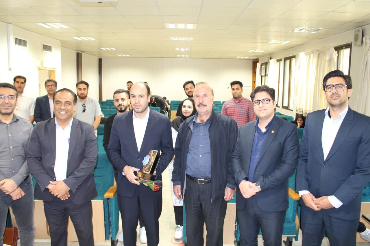 تجلیل از دکتر محمدی