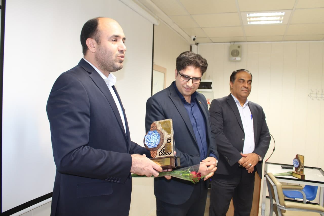 تجلیل از دکتر محمدی