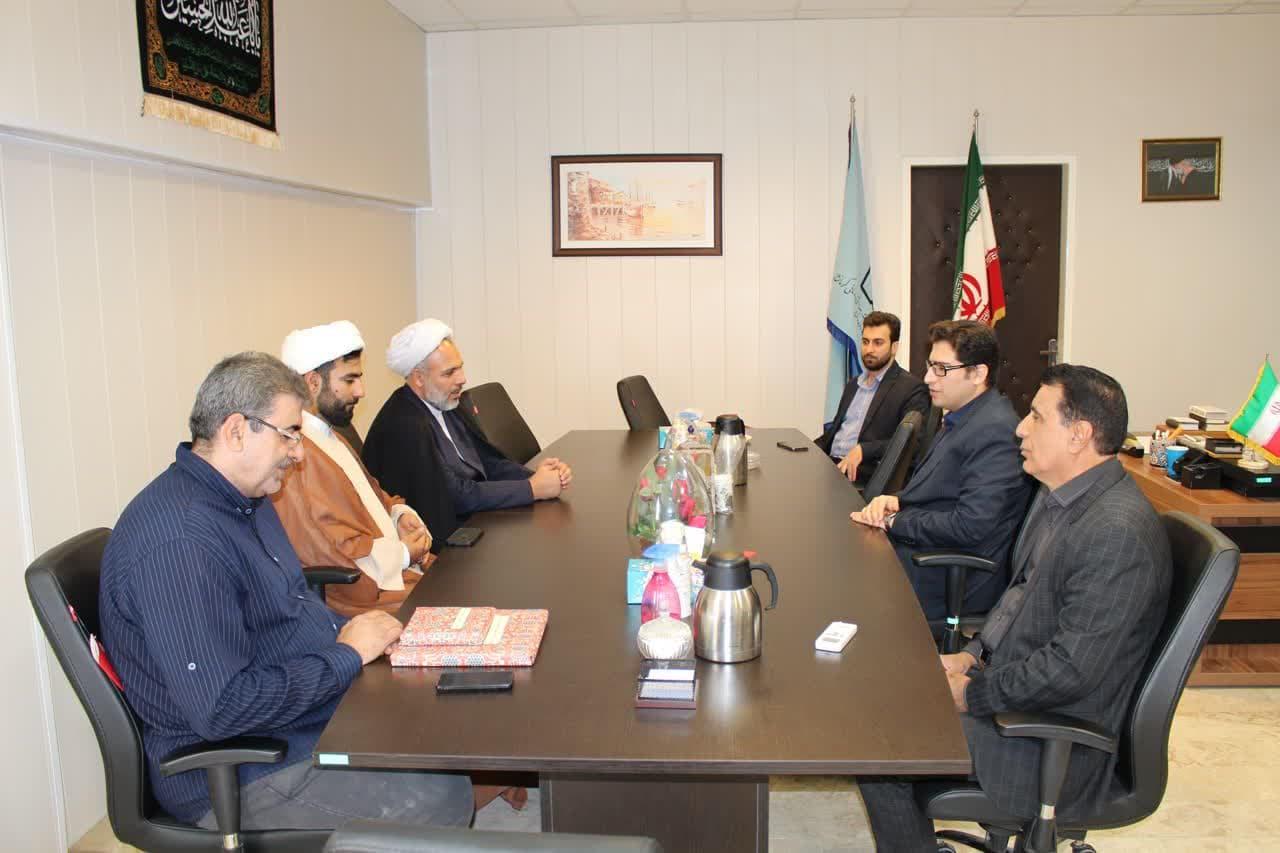 دیدار نماینگی نهاد رهبری با رییس دانشکده