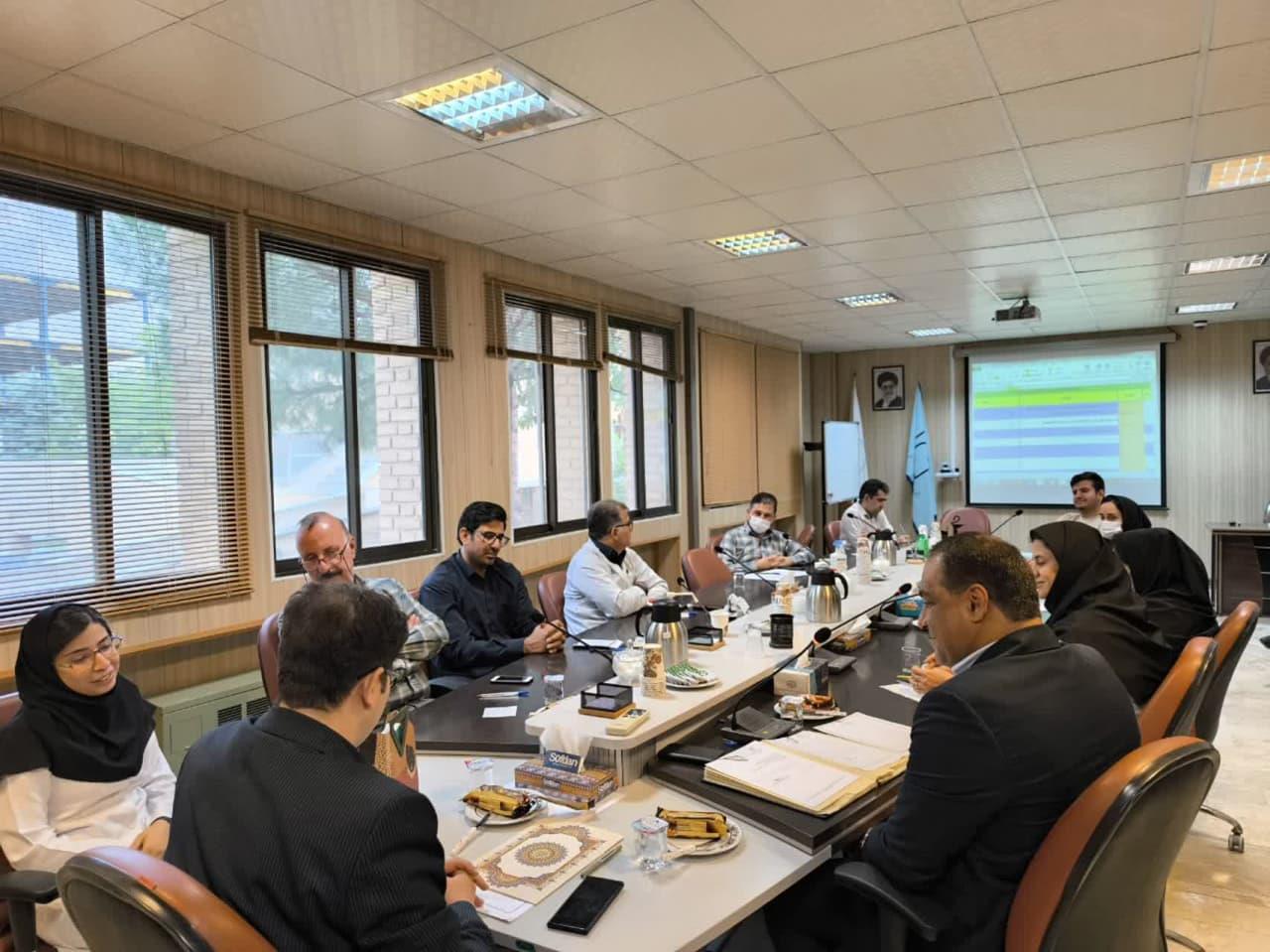 تقدیر از دکتر مقدم نیا