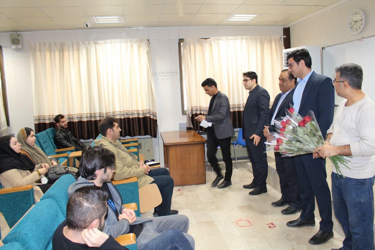 تجلیل از دانشجویان