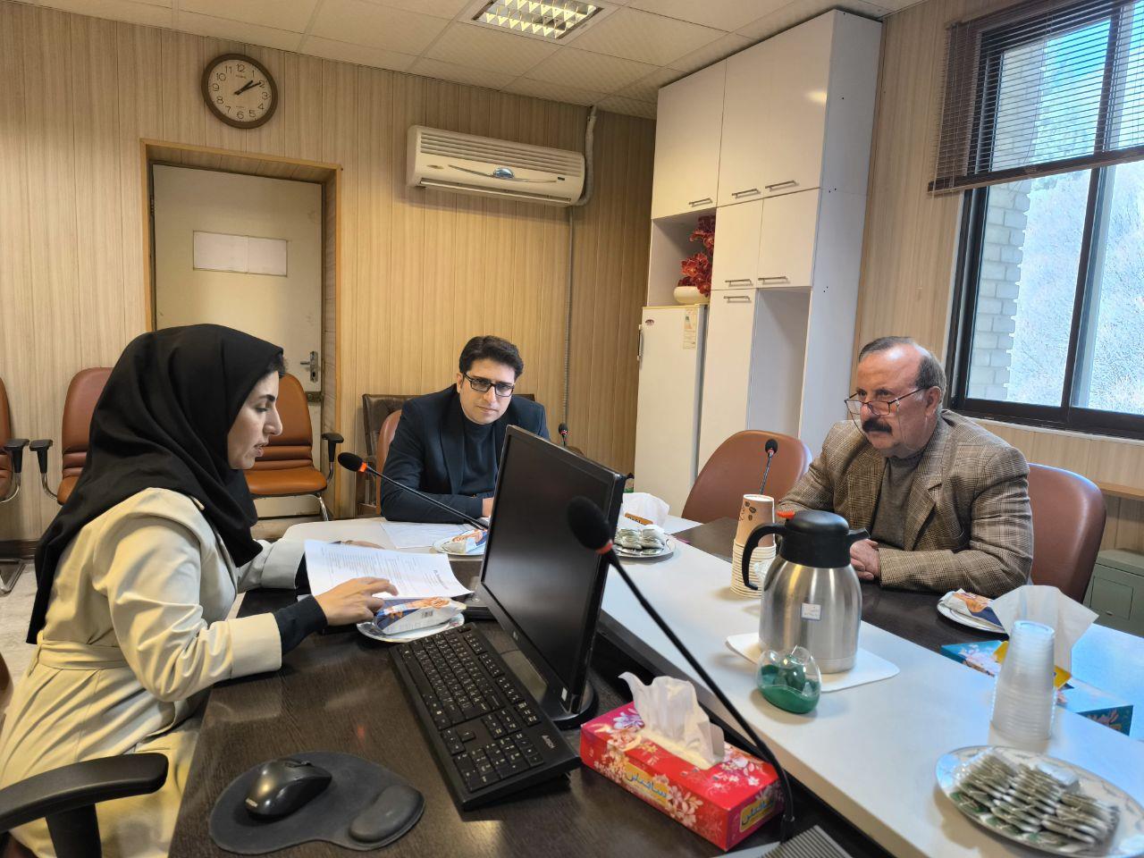 جلسه مرکز تحقیقات