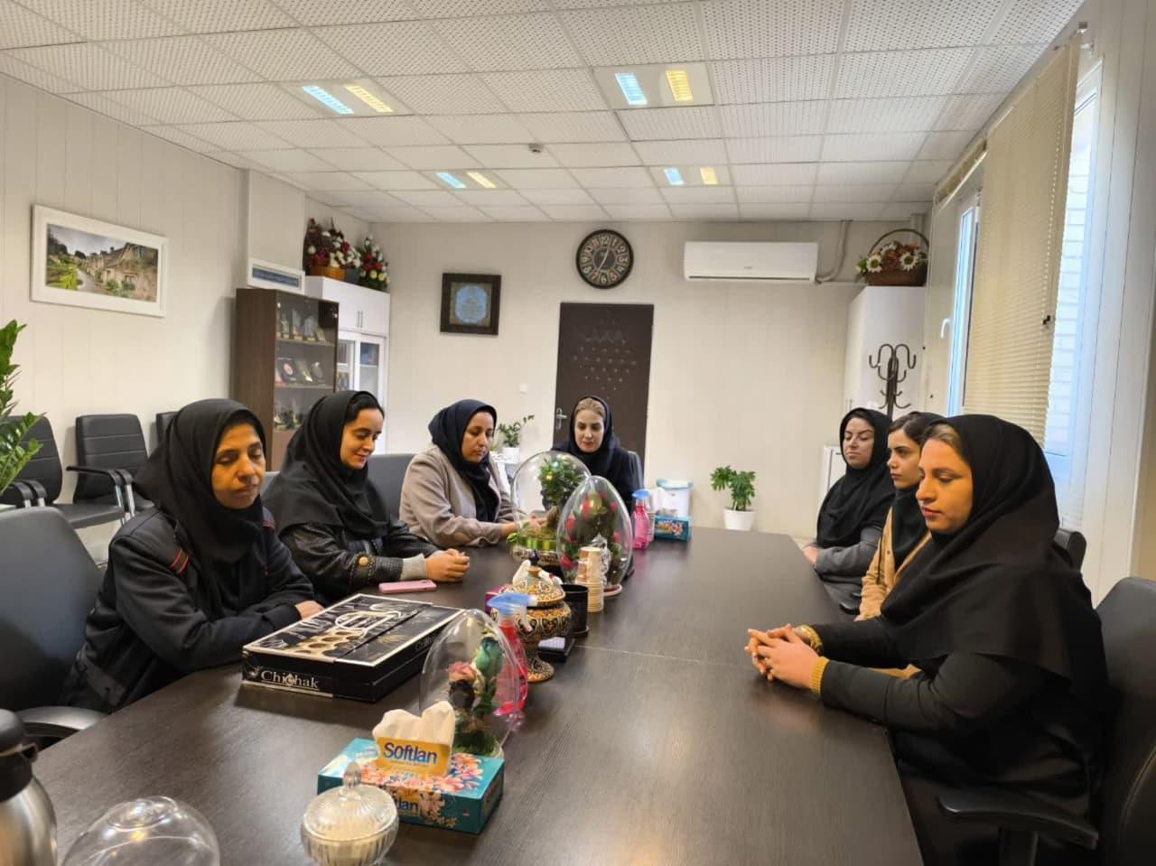 ابقا دکتر فخری