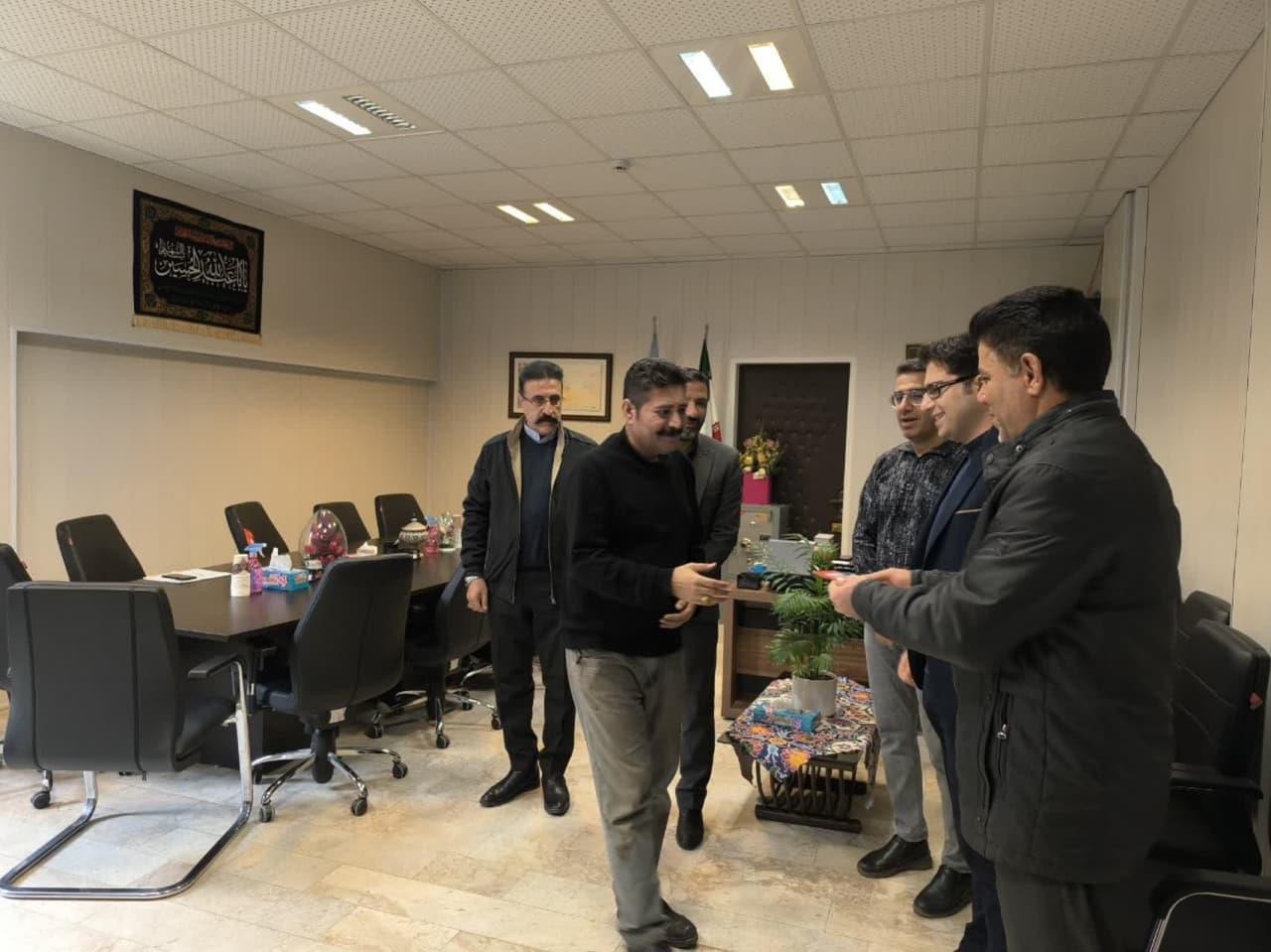 تجلیل خدمات