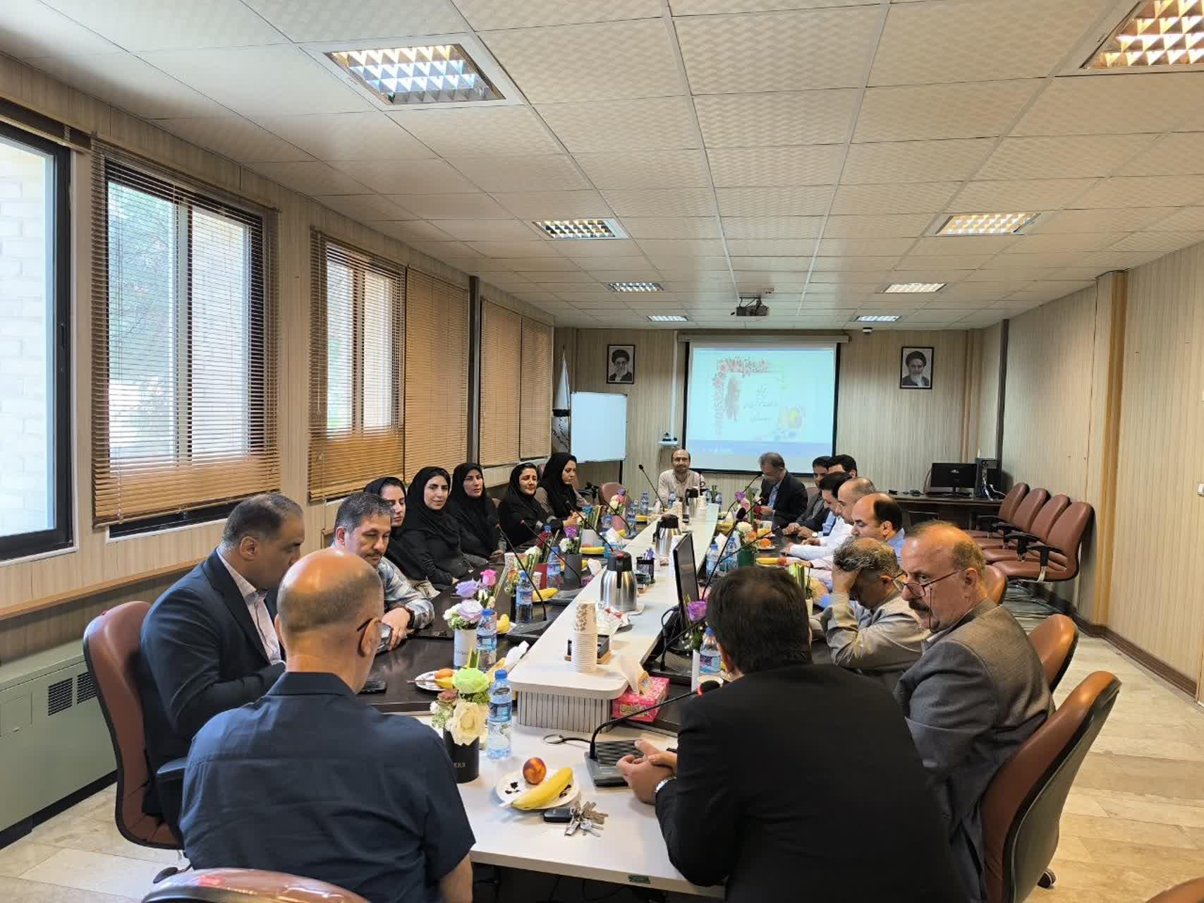 روز داروساز