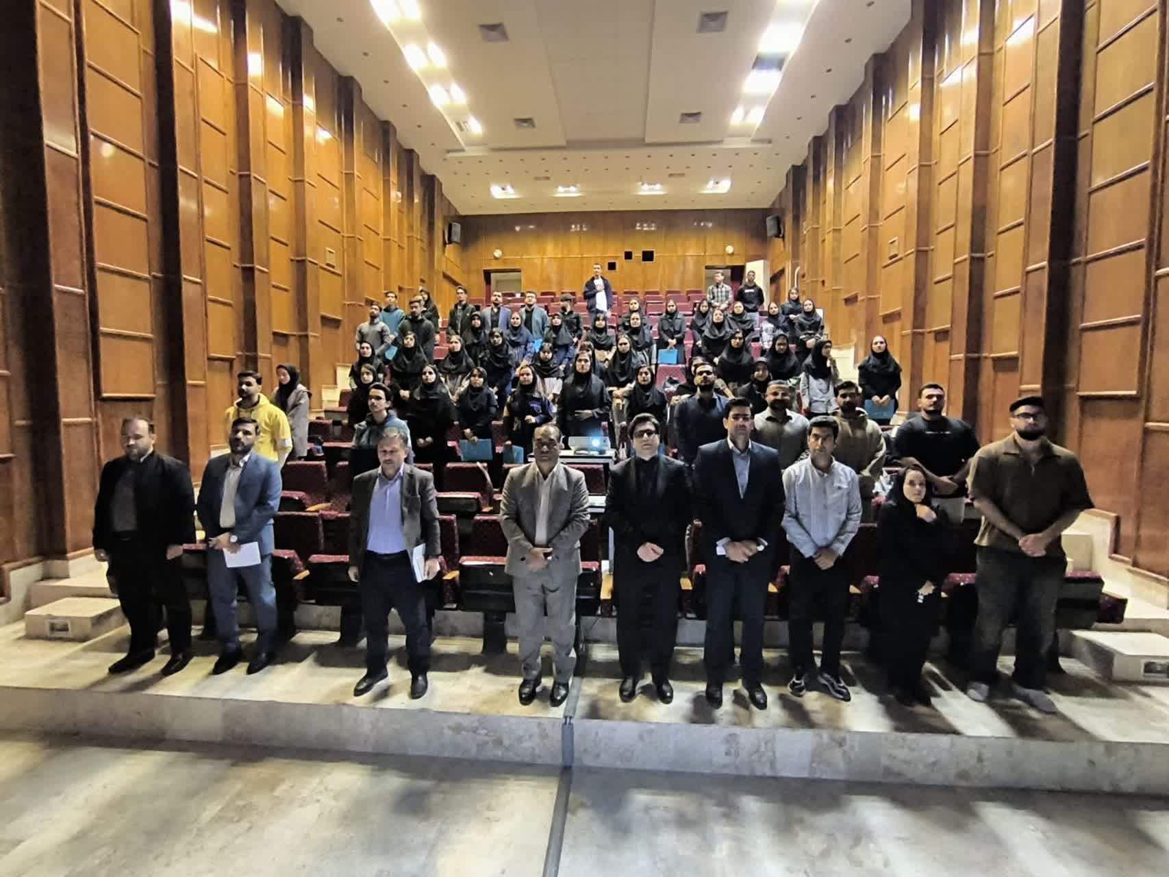 استقبال از دانشجویان